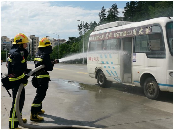 九江長運武寧公司開展客運車輛事故應(yīng)急演練