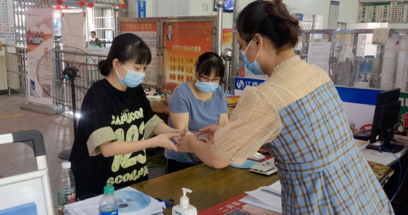 撫州長運 炎炎夏日送清涼 關(guān)愛入心田