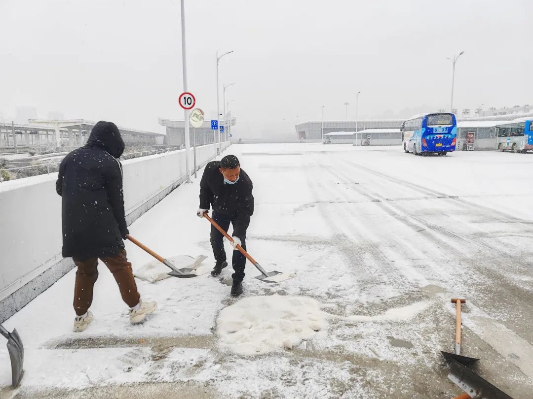 馬鞍山長客：大雪寒潮 溫暖護航